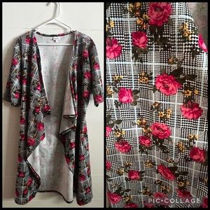 LuLaRoe Shirley (small, fits like XL or 1X)